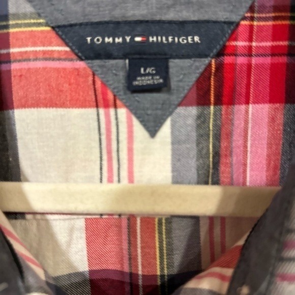 Tommy Hilfiger Women's Plaid Button-Front Shirt Long‎ Sleeve Red Blue Size Large - Picture 2 of 7